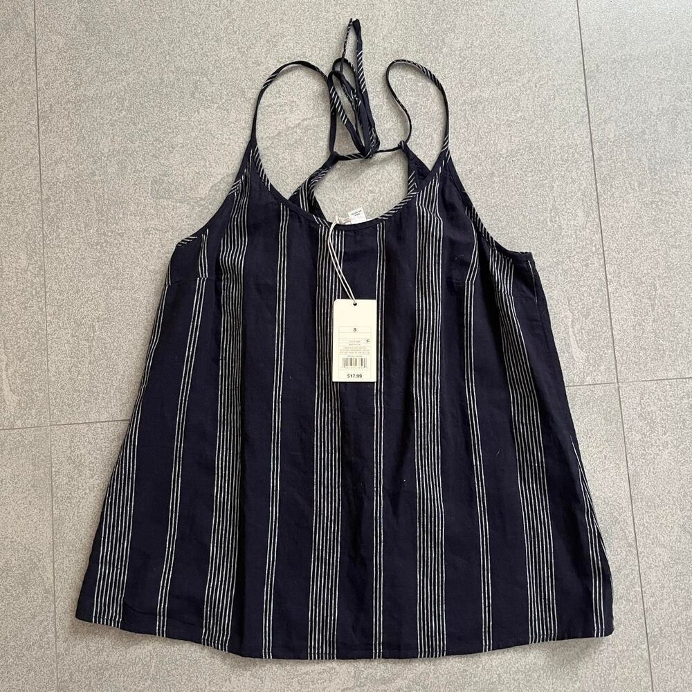 A-new-day Women's Navy and Blue Vest